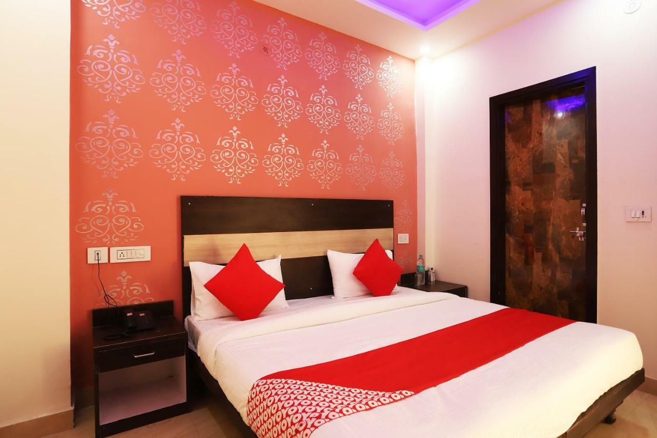 Oyo Flagship 42619 Diamond Key Hotel Delhi  Exterior photo